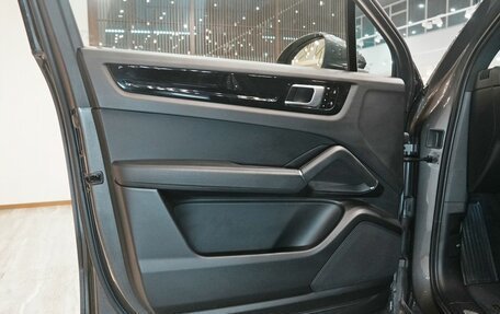 Porsche Cayenne III, 2021 год, 8 080 000 рублей, 18 фотография