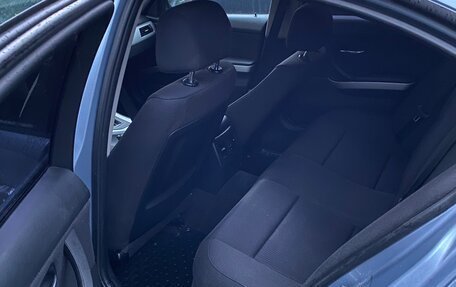 BMW 3 серия, 2010 год, 920 000 рублей, 16 фотография