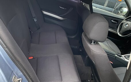 BMW 3 серия, 2010 год, 920 000 рублей, 15 фотография