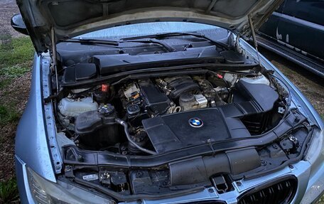 BMW 3 серия, 2010 год, 920 000 рублей, 18 фотография