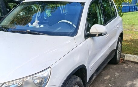 Volkswagen Tiguan I, 2010 год, 820 000 рублей, 2 фотография