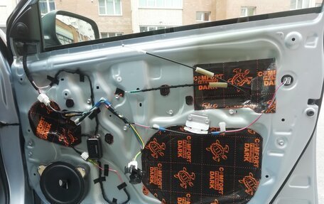 Toyota Corolla, 2012 год, 1 090 000 рублей, 10 фотография