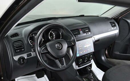 Skoda Yeti I рестайлинг, 2014 год, 999 000 рублей, 8 фотография