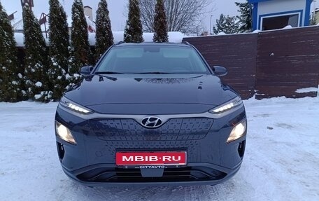 Hyundai Kona I, 2020 год, 2 600 000 рублей, 1 фотография