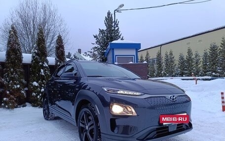 Hyundai Kona I, 2020 год, 2 600 000 рублей, 9 фотография