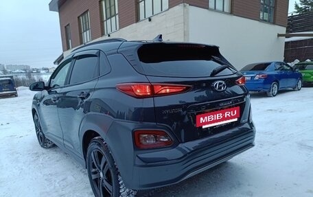 Hyundai Kona I, 2020 год, 2 600 000 рублей, 6 фотография