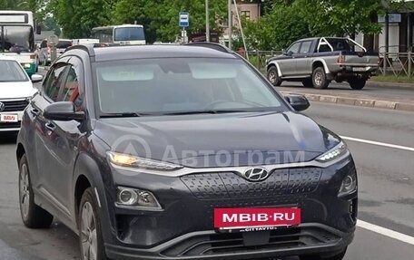 Hyundai Kona I, 2020 год, 2 600 000 рублей, 18 фотография