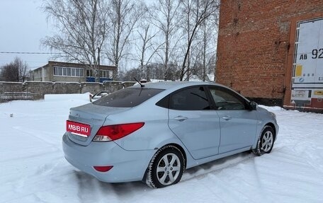 Hyundai Solaris II рестайлинг, 2012 год, 1 000 000 рублей, 3 фотография
