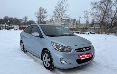 Hyundai Solaris II рестайлинг, 2012 год, 1 000 000 рублей, 5 фотография