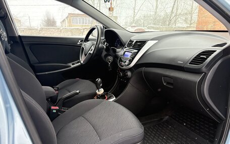 Hyundai Solaris II рестайлинг, 2012 год, 1 000 000 рублей, 9 фотография