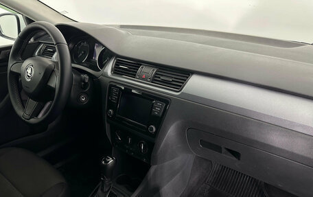 Skoda Rapid I, 2017 год, 1 475 000 рублей, 10 фотография