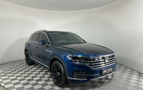 Volkswagen Touareg III, 2019 год, 6 399 000 рублей, 3 фотография