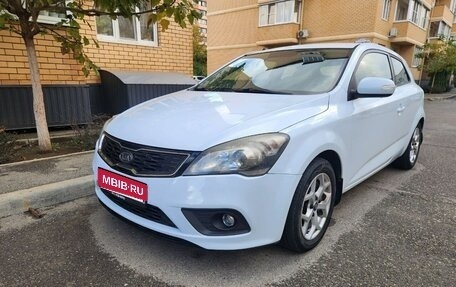 KIA cee'd I рестайлинг, 2011 год, 860 000 рублей, 1 фотография