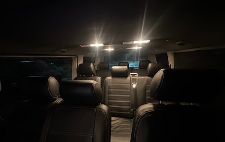 Volkswagen Caravelle T5, 2008 год, 1 690 000 рублей, 6 фотография