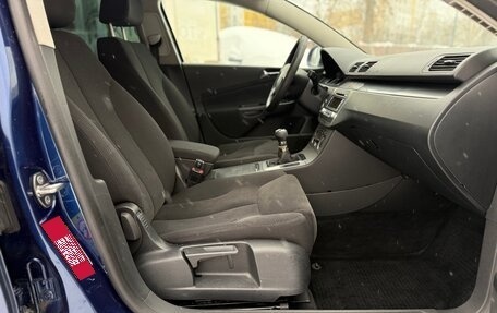 Volkswagen Passat B6, 2006 год, 715 000 рублей, 14 фотография