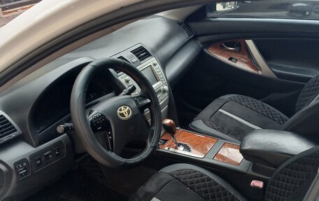 Toyota Camry, 2010 год, 999 999 рублей, 8 фотография