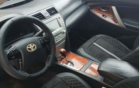 Toyota Camry, 2010 год, 999 999 рублей, 11 фотография