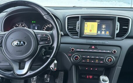 KIA Sportage IV рестайлинг, 2017 год, 1 937 000 рублей, 5 фотография