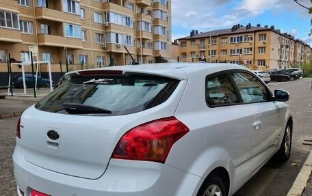 KIA cee'd I рестайлинг, 2011 год, 860 000 рублей, 2 фотография