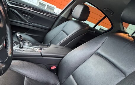 BMW 5 серия, 2012 год, 1 850 000 рублей, 15 фотография