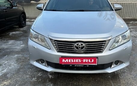 Toyota Camry, 2012 год, 1 600 000 рублей, 4 фотография