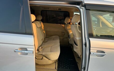 Honda Elysion I, 2004 год, 1 179 000 рублей, 17 фотография