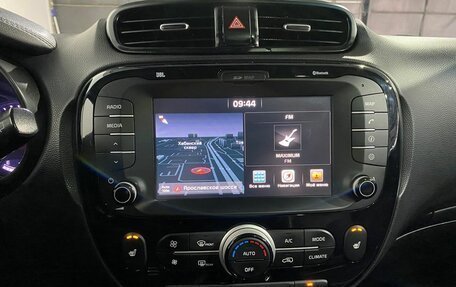 KIA Soul II рестайлинг, 2018 год, 1 597 000 рублей, 13 фотография