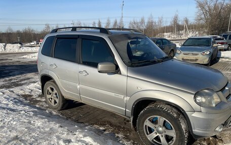 Chevrolet Niva I рестайлинг, 2011 год, 600 000 рублей, 1 фотография