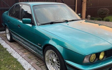 BMW 5 серия, 1994 год, 640 000 рублей, 1 фотография