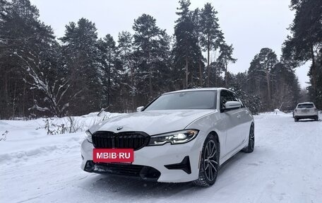 BMW 3 серия, 2019 год, 3 200 000 рублей, 3 фотография