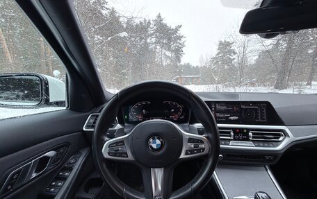 BMW 3 серия, 2019 год, 3 200 000 рублей, 19 фотография