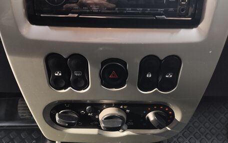 Renault Logan I, 2010 год, 540 000 рублей, 10 фотография