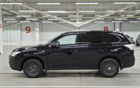 Mitsubishi Outlander III рестайлинг 3, 2013 год, 1 349 000 рублей, 8 фотография