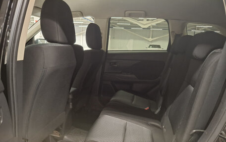 Mitsubishi Outlander III рестайлинг 3, 2013 год, 1 349 000 рублей, 12 фотография