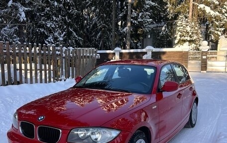 BMW 1 серия, 2011 год, 875 000 рублей, 8 фотография