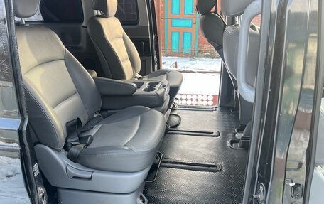 Hyundai Grand Starex Grand Starex I рестайлинг 2, 2008 год, 1 350 000 рублей, 9 фотография