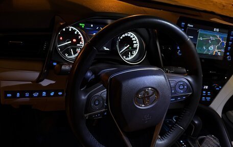 Toyota Camry, 2022 год, 4 250 000 рублей, 6 фотография