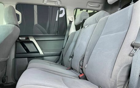 Toyota Land Cruiser Prado 150 рестайлинг 2, 2011 год, 2 700 000 рублей, 9 фотография