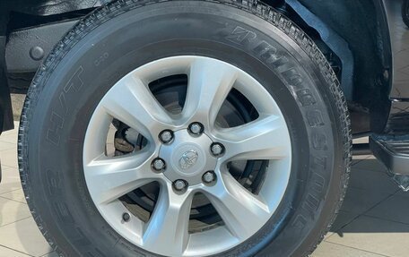 Toyota Land Cruiser Prado 150 рестайлинг 2, 2011 год, 2 700 000 рублей, 18 фотография