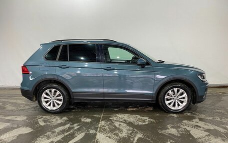 Volkswagen Tiguan II, 2020 год, 2 499 000 рублей, 8 фотография