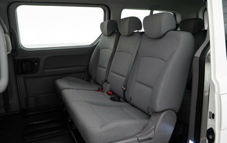 Hyundai H-1 II рестайлинг, 2019 год, 3 388 888 рублей, 10 фотография