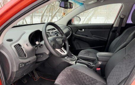 KIA Sportage III, 2011 год, 915 000 рублей, 10 фотография
