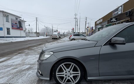 Mercedes-Benz E-Класс, 2011 год, 1 800 000 рублей, 4 фотография