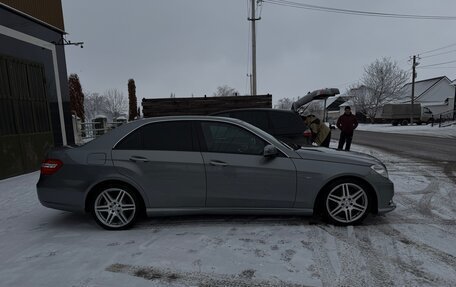 Mercedes-Benz E-Класс, 2011 год, 1 800 000 рублей, 6 фотография