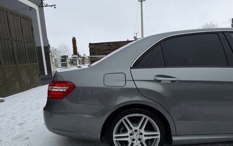 Mercedes-Benz E-Класс, 2011 год, 1 800 000 рублей, 16 фотография