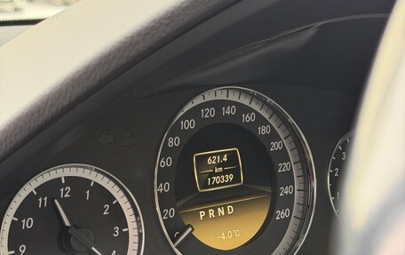 Mercedes-Benz E-Класс, 2011 год, 1 800 000 рублей, 27 фотография