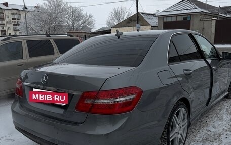 Mercedes-Benz E-Класс, 2011 год, 1 800 000 рублей, 17 фотография