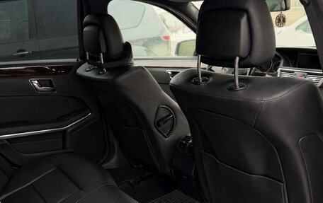 Mercedes-Benz E-Класс, 2011 год, 1 800 000 рублей, 38 фотография