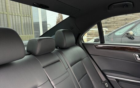 Mercedes-Benz E-Класс, 2011 год, 1 800 000 рублей, 37 фотография