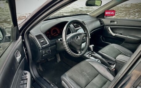 Honda Accord VII рестайлинг, 2004 год, 700 000 рублей, 5 фотография